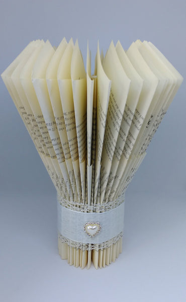 book art, book folding, wedding centrepiece, vase, wedding ceremony, personalised,